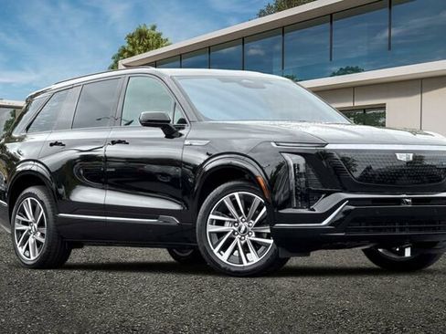 New 2026 Cadillac Vistiq Premium Luxury w/ LPO, Floor Liner Package AWD/4WD image 2
