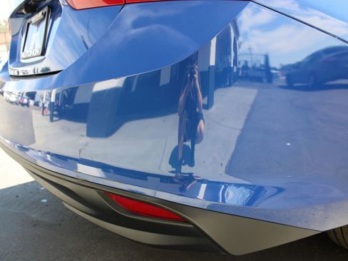Used 2023 Chevrolet Malibu LS FWD image 35
