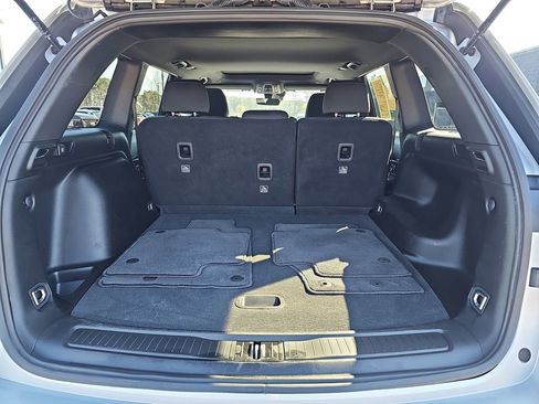 Used 2025 Jeep Grand Cherokee Laredo X w/ Trailer Tow Package image 14