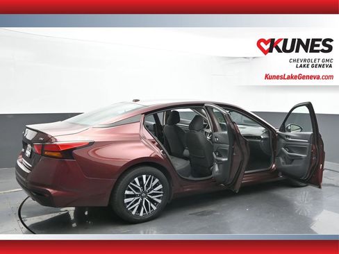 Used 2023 Nissan Altima 2.5 SV image 55