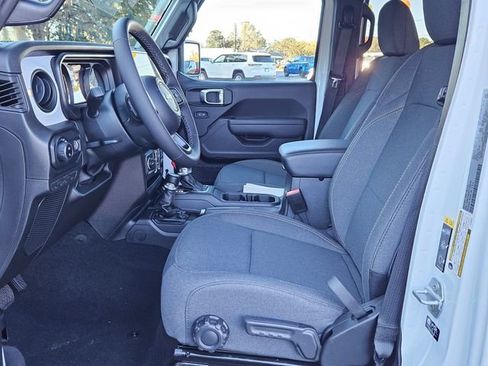 New 2026 Jeep Gladiator Sport image 3