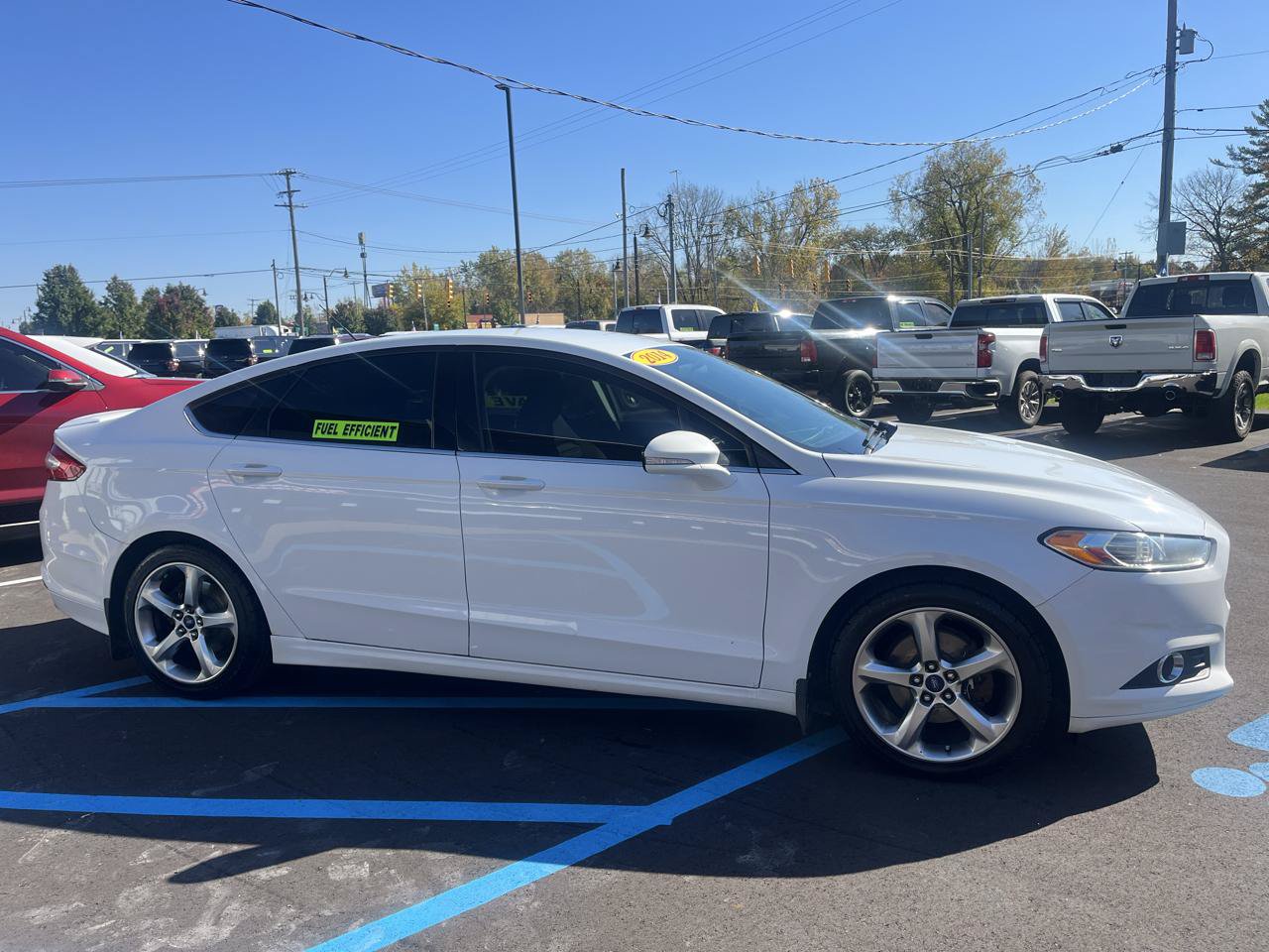 Used 2014 Ford Fusion SE w/ Equipment Group 201A FWD image 3