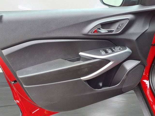 New 2026 Chevrolet Trax RS w/ Driver Confidence Package FWD image 15