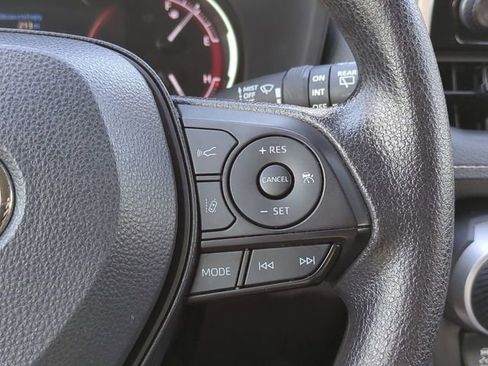 Used 2024 Toyota RAV4 XLE FWD image 22
