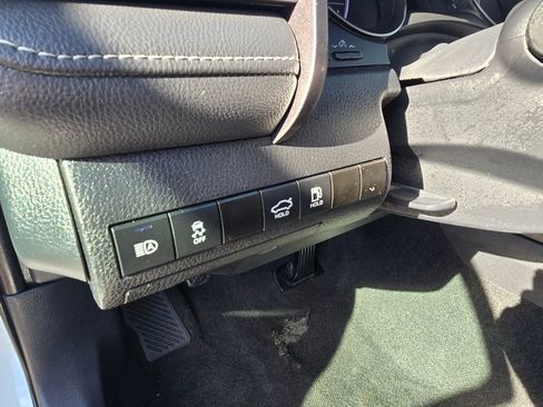 Certified 2023 Toyota Camry SE image 18