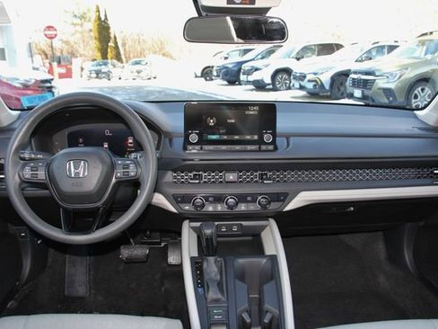 Used 2024 Honda Accord EX image 31