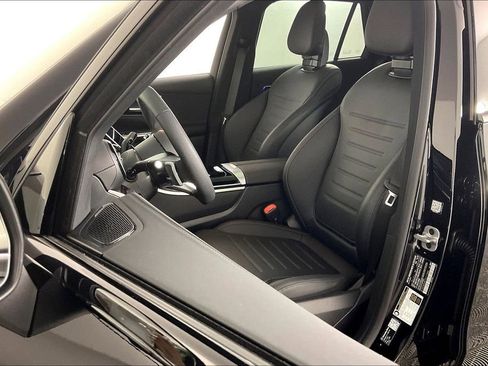 Used 2026 Mercedes-Benz GLC 300 4MATIC image 17