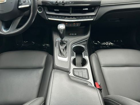 Used 2022 Cadillac CT4 Luxury w/ Sun And Sound Package RWD image 12