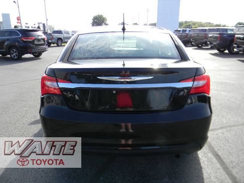 Used 2013 Chrysler 200 Touring w/ S Exterior Appearance Pkg FWD image 3