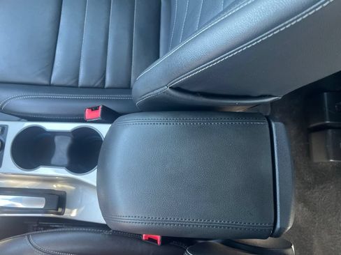 Used 2016 Ford C-MAX Energi SEL w/ Equipment Group 301A FWD image 16