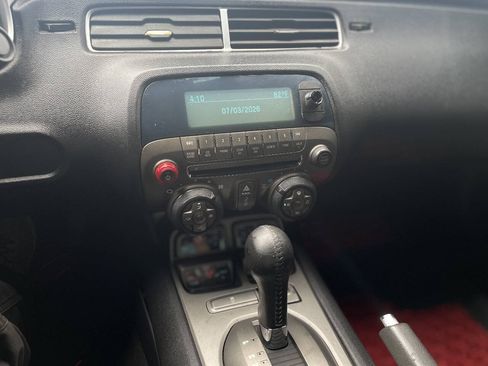 Used 2010 Chevrolet Camaro SS RWD image 15