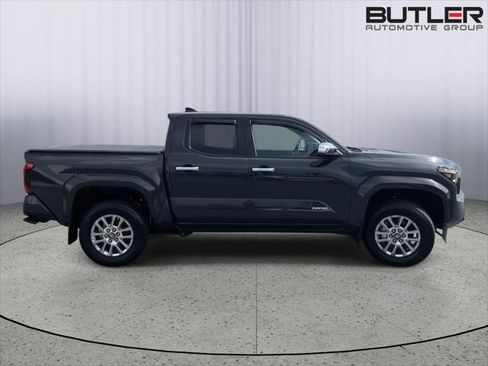 Certified 2024 Toyota Tacoma Limited w/ Limited Package (LT) AWD/4WD image 6