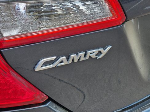 Used 2013 Toyota Camry LE image 13