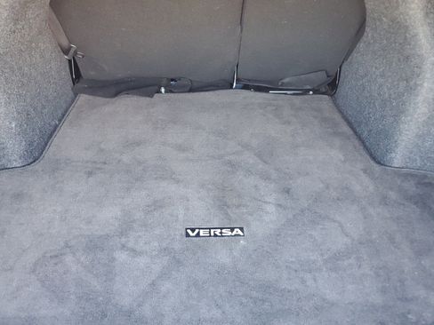 Used 2024 Nissan Versa SR image 24