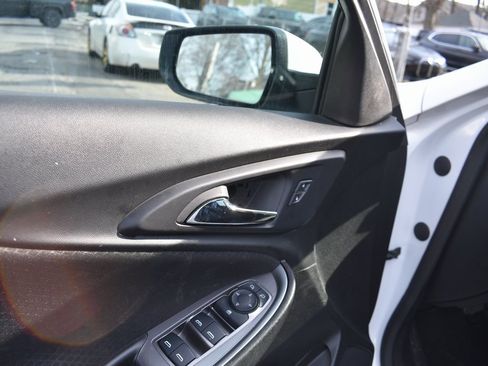 Used 2024 Chevrolet Malibu LT image 14