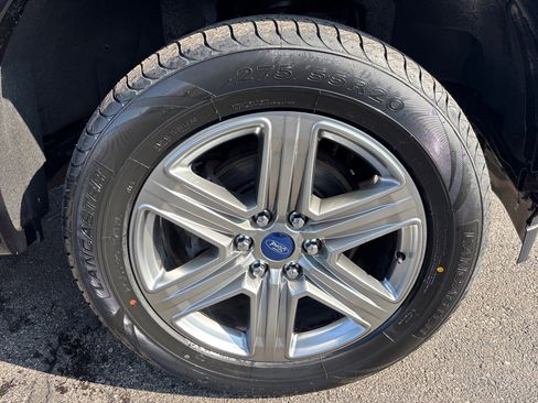 Used 2018 Ford F150 XLT w/ Equipment Group 302A Luxury image 9