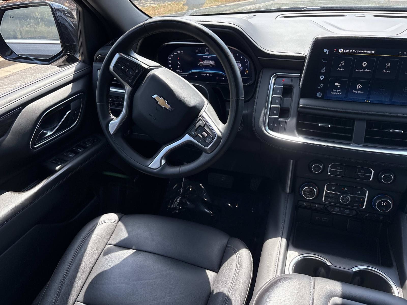 Used 2024 Chevrolet Tahoe LT w/ Luxury Package RWD image 26