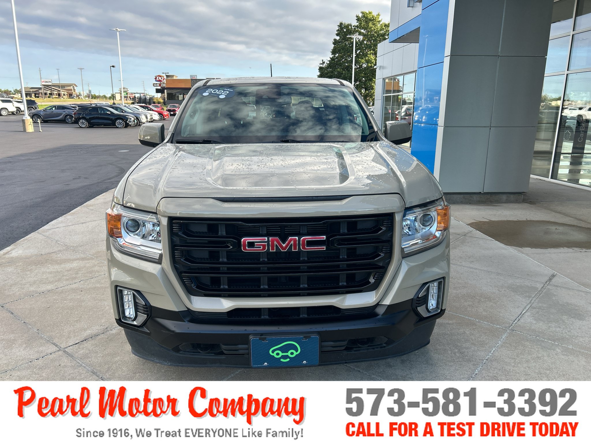 Certified 2022 GMC Canyon Elevation w/ Elevation Premium Package AWD/4WD image 2