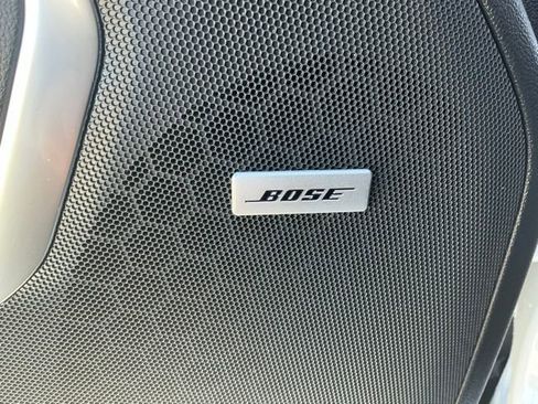 Used 2024 Chevrolet Suburban Z71 w/ Off-Road Capability Package image 34