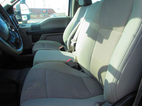 Used 2019 Ford F250 XL w/ Power Equipment Group AWD/4WD image 16