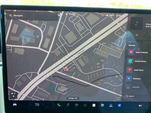 Used 2024 Tesla Model X image 24