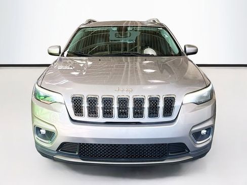 Used 2019 Jeep Cherokee Limited image 4