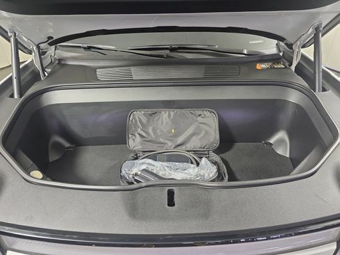 Used 2023 Rivian R1T Adventure image 14