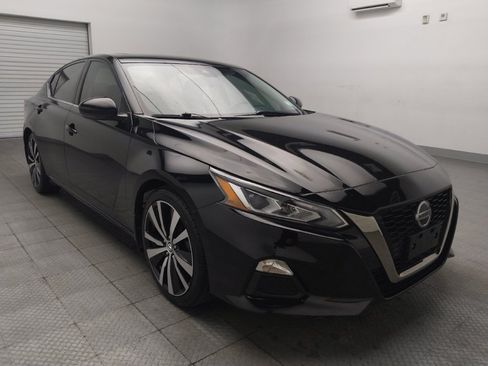Used 2022 Nissan Altima 2.0 SR FWD image 13