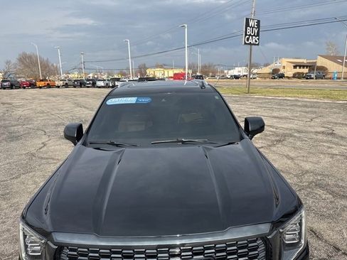 Used 2024 GMC Yukon Denali Ultimate image 9