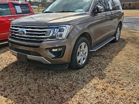 Used 2019 Ford Expedition XLT w/ Equipment Group 202A RWD image 1