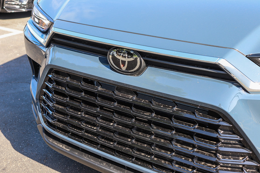 New 2026 Toyota Grand Highlander XLE FWD image 5