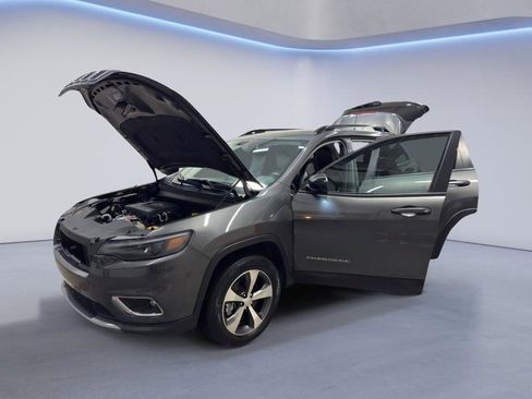 Used 2022 Jeep Cherokee Limited image 10