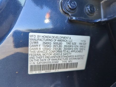 Used 2025 Acura MDX FWD image 29