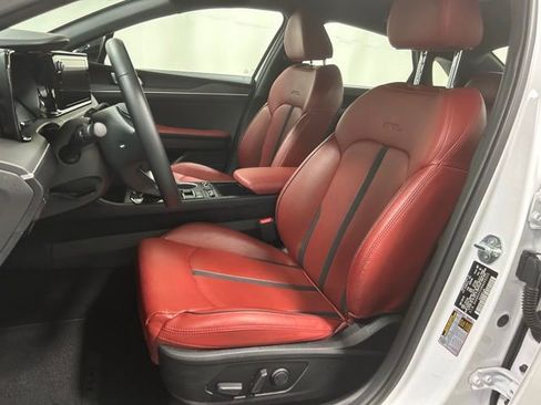 Used 2024 Kia K5 GT-Line w/ GT-Line Premium Package image 8
