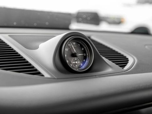 New 2026 Porsche Macan S image 24