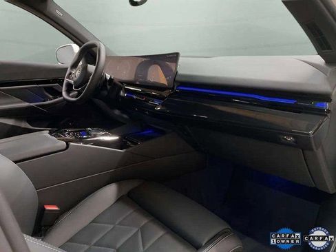 Used 2025 BMW 530i xDrive image 79