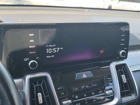 Used 2023 Kia Sorento EX AWD/4WD image 25