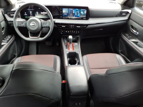 Used 2026 Nissan Kicks SR w/ Cold Weather Package AWD/4WD image 10