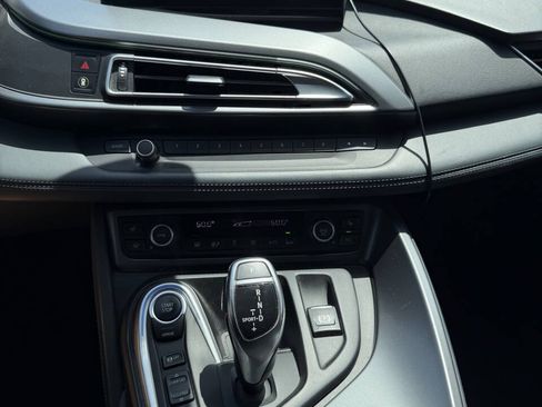 Used 2016 BMW i8 AWD/4WD image 27