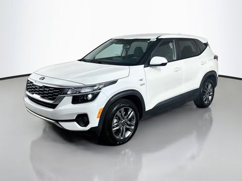 Used 2021 Kia Seltos LX AWD/4WD image 4