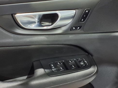 Used 2023 Volvo S60 B5 Plus w/ Climate Package image 15