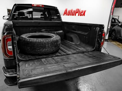 Used 2018 GMC Sierra 1500 SLT AWD/4WD image 70