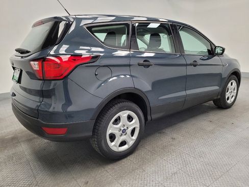 Used 2019 Ford Escape S image 10