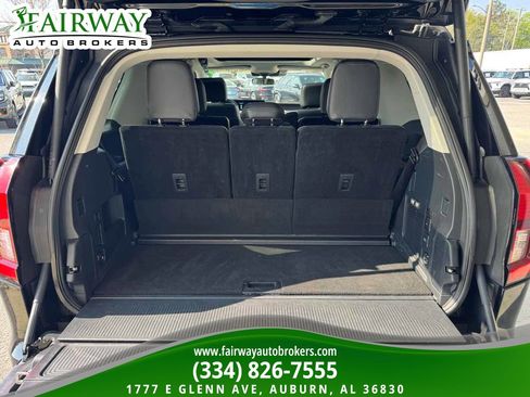 Used 2025 Ford Expedition Platinum image 28