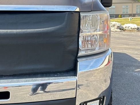 Used 2008 Chevrolet Silverado 2500 LT w/ 2LT Convenience Package image 3