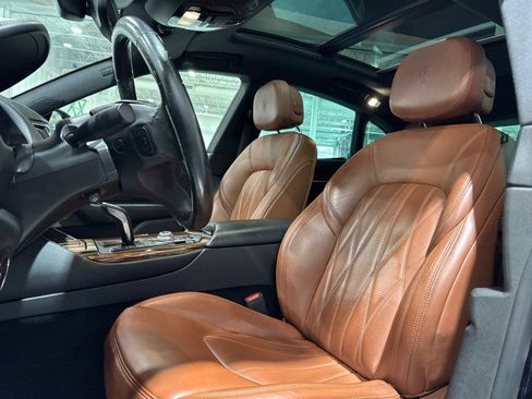 Used 2021 Maserati Levante GranLusso image 11