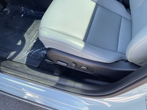 Certified 2024 Hyundai Kona Limited FWD image 19