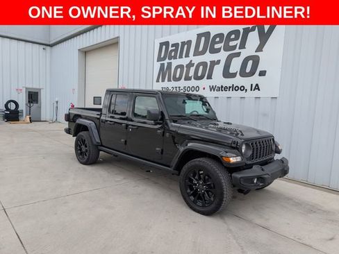 Used 2024 Jeep Gladiator Sport AWD/4WD image 1