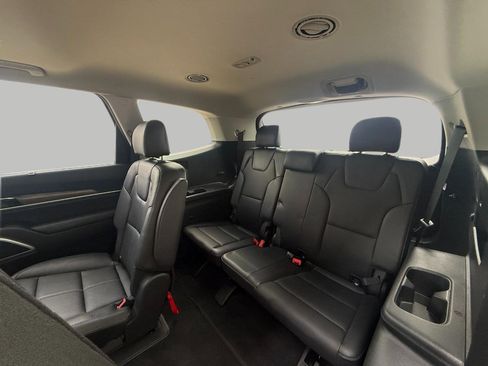 Used 2021 Kia Telluride EX w/ EX Premium Package AWD/4WD image 27