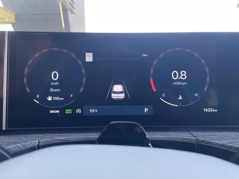 Used 2024 Hyundai Santa Fe Calligraphy image 45